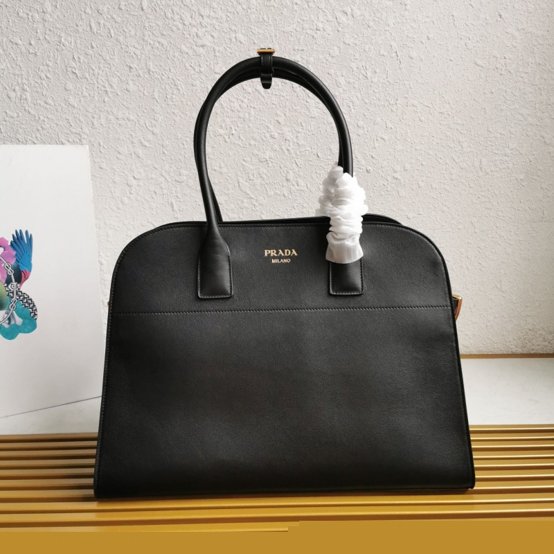 Pra*a top handle bags